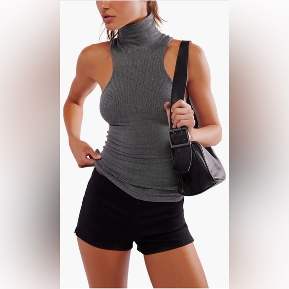 Always Ready Turtle Neck Shell - Picture 1 of 4